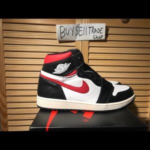 Air Jordan Retro 1 High OG Gym Red Size 10.5